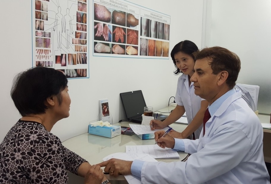 Dieu tri benh vay nen hieu qua va an toan bang thao duoc hinh anh