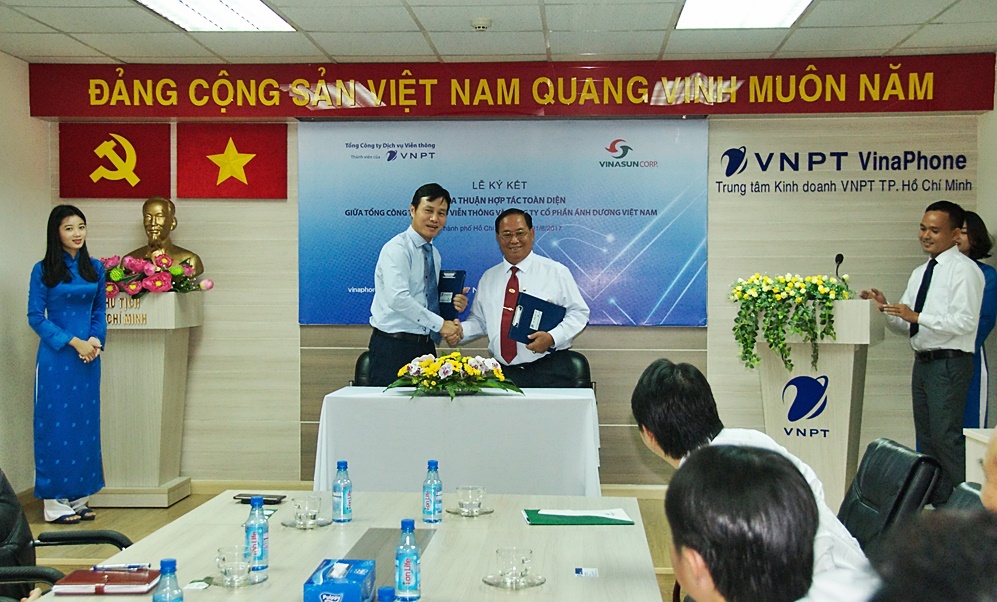 VinaPhone ảnh 2 VinaPhone anh 2