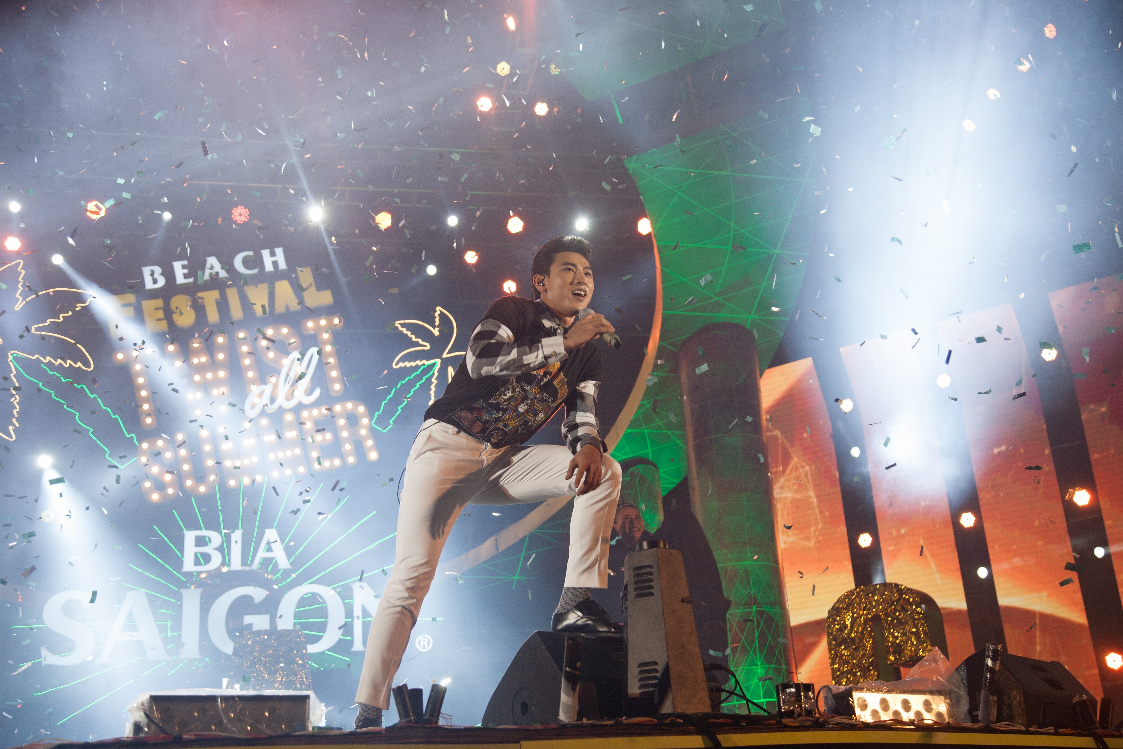 bia Sài Gòn ảnh 2 bia Sai Gon anh 2