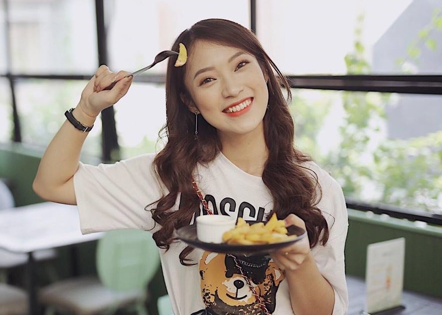 Co gai 'biet 7 ngoai ngu' Khanh Vy chia se meo noi tieng Anh luu loat hinh anh