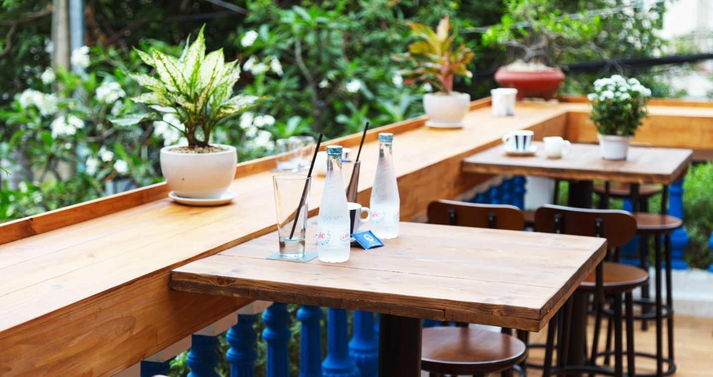 QT Coffee & Bistro anh 8