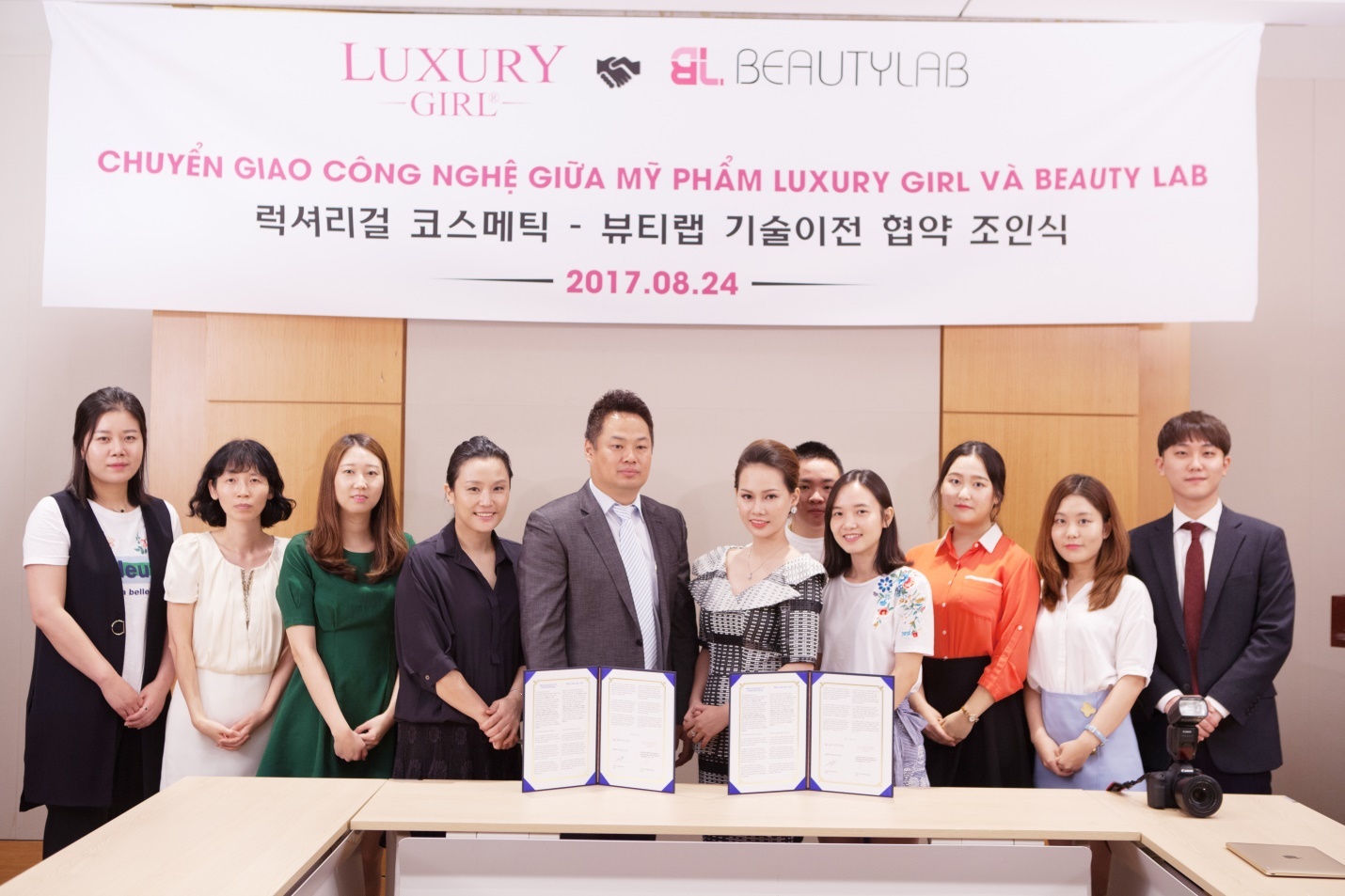 mỹ phẩm Luxury Girl ảnh 2 my pham Luxury Girl anh 2