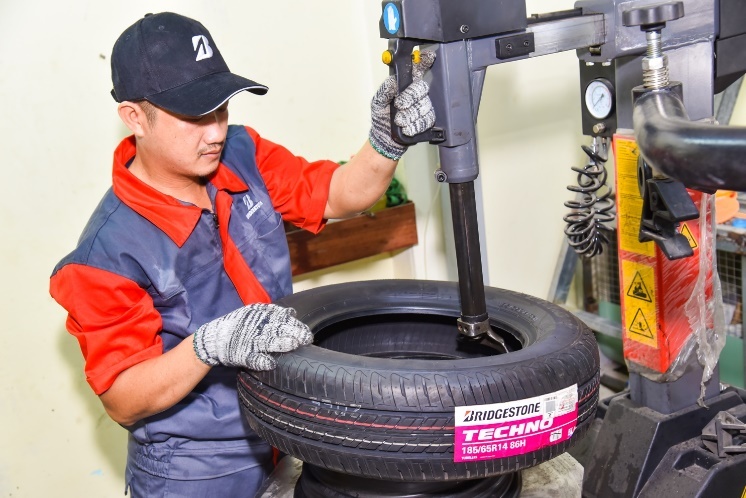 Bridgestone ảnh 3 Bridgestone anh 3