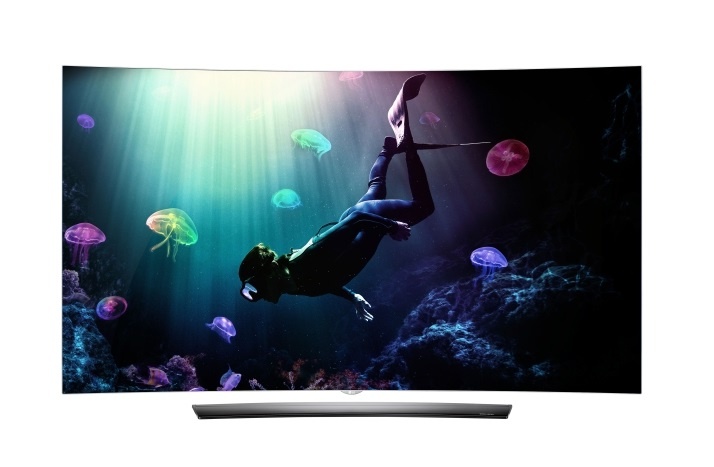 Suc ban LG OLED TV tang truong manh nua dau nam hinh anh