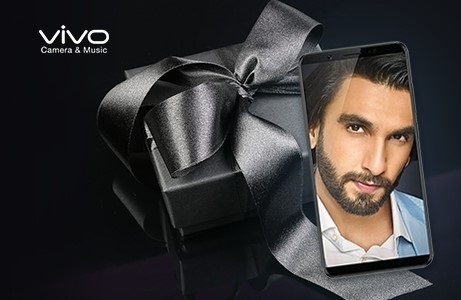 FPT Shop tang den 1 trieu dong va bo qua cho khach dat truoc Vivo V7+ hinh anh