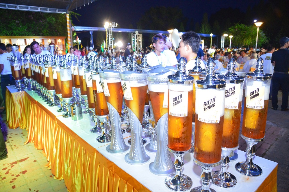 Le hoi day niem vui cua nguoi dan TP.HCM hinh anh