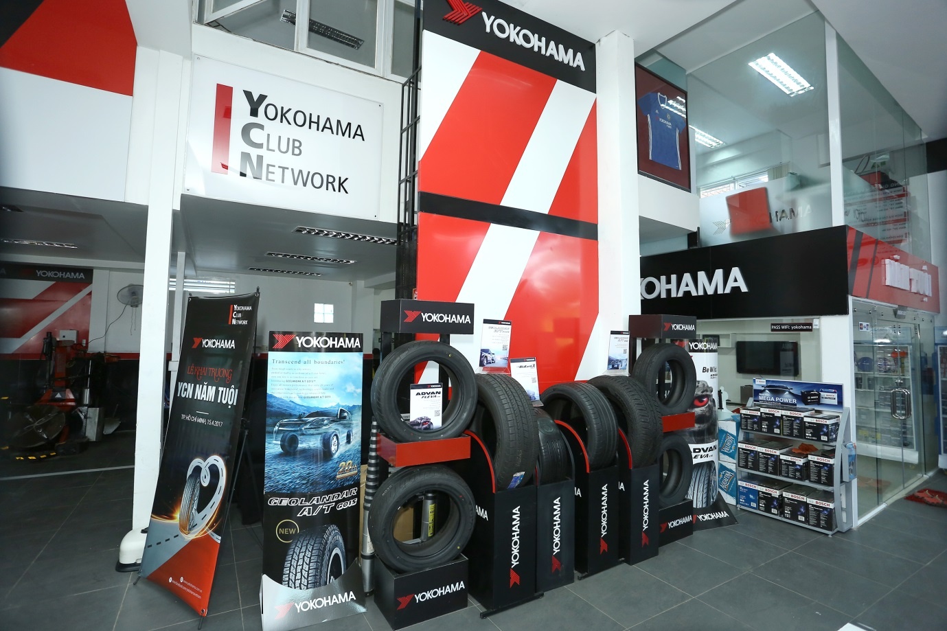 Don mua mua, Yokohama tang qua cho khach thay lop tai YCN Nam Tuoi hinh anh