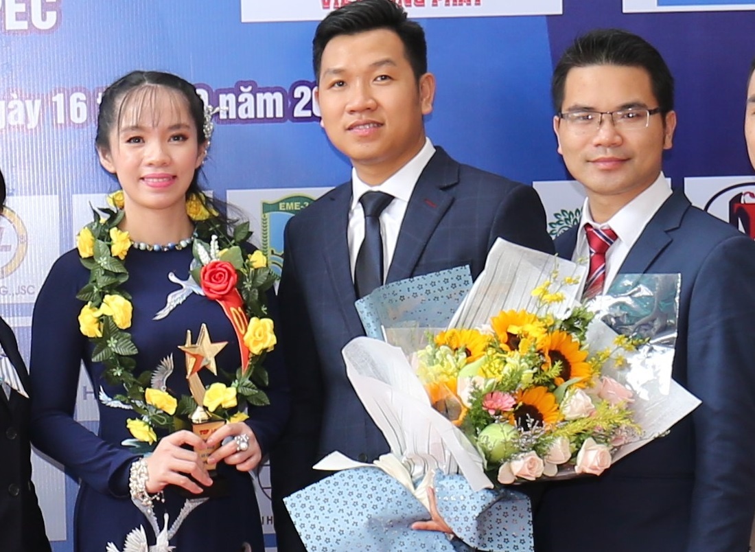 Viet Hung Phat duoc vinh danh top 10 Thuong hieu tieu bieu APEC 2017 hinh anh