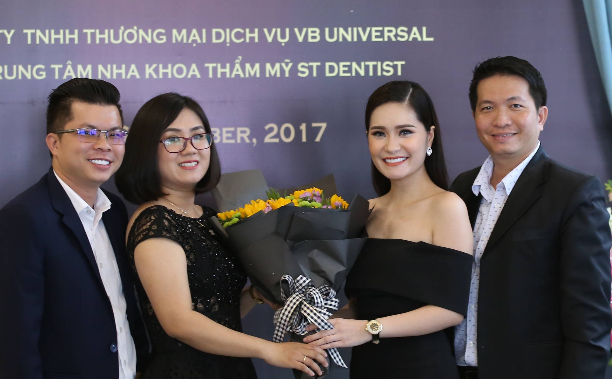 My pham Hanayuki va nha khoa S.T Dentist hop tac kinh doanh hinh anh