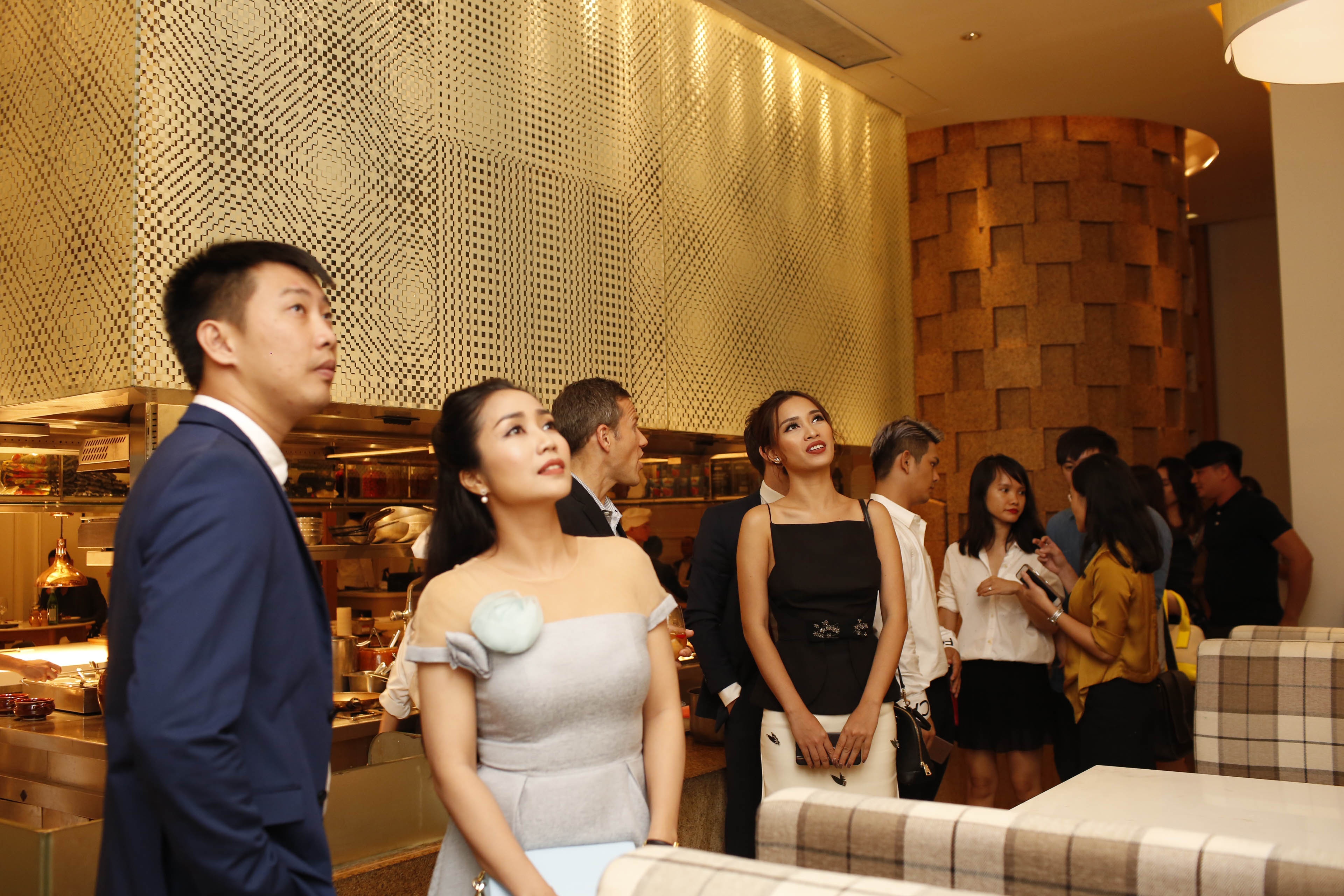 Nha hang Y Opera anh 8