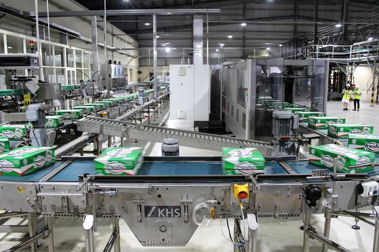 Khi thuong hieu bia Viet dat ten len ban do bia the gioi hinh anh