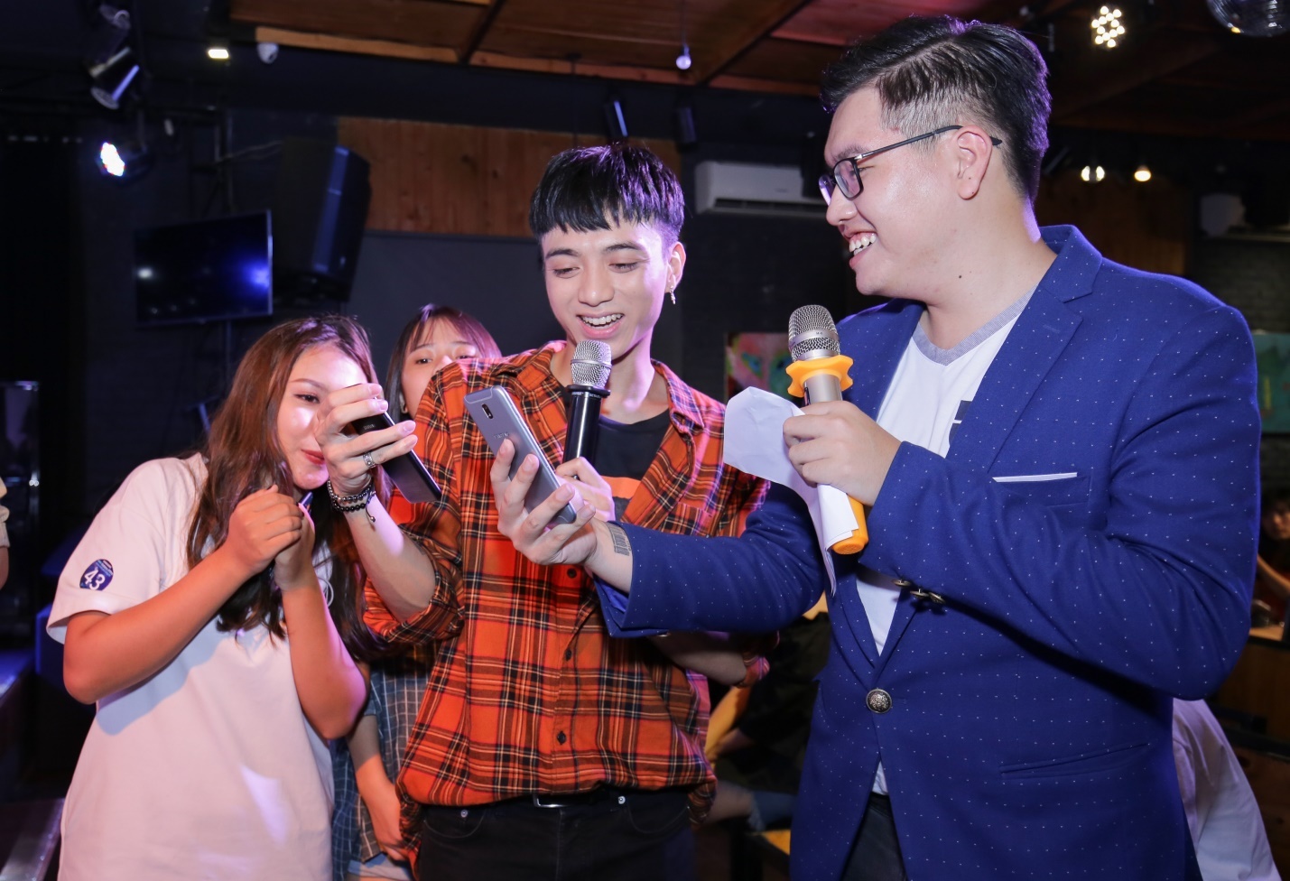 Samsung Galaxy J7 Pro anh 7