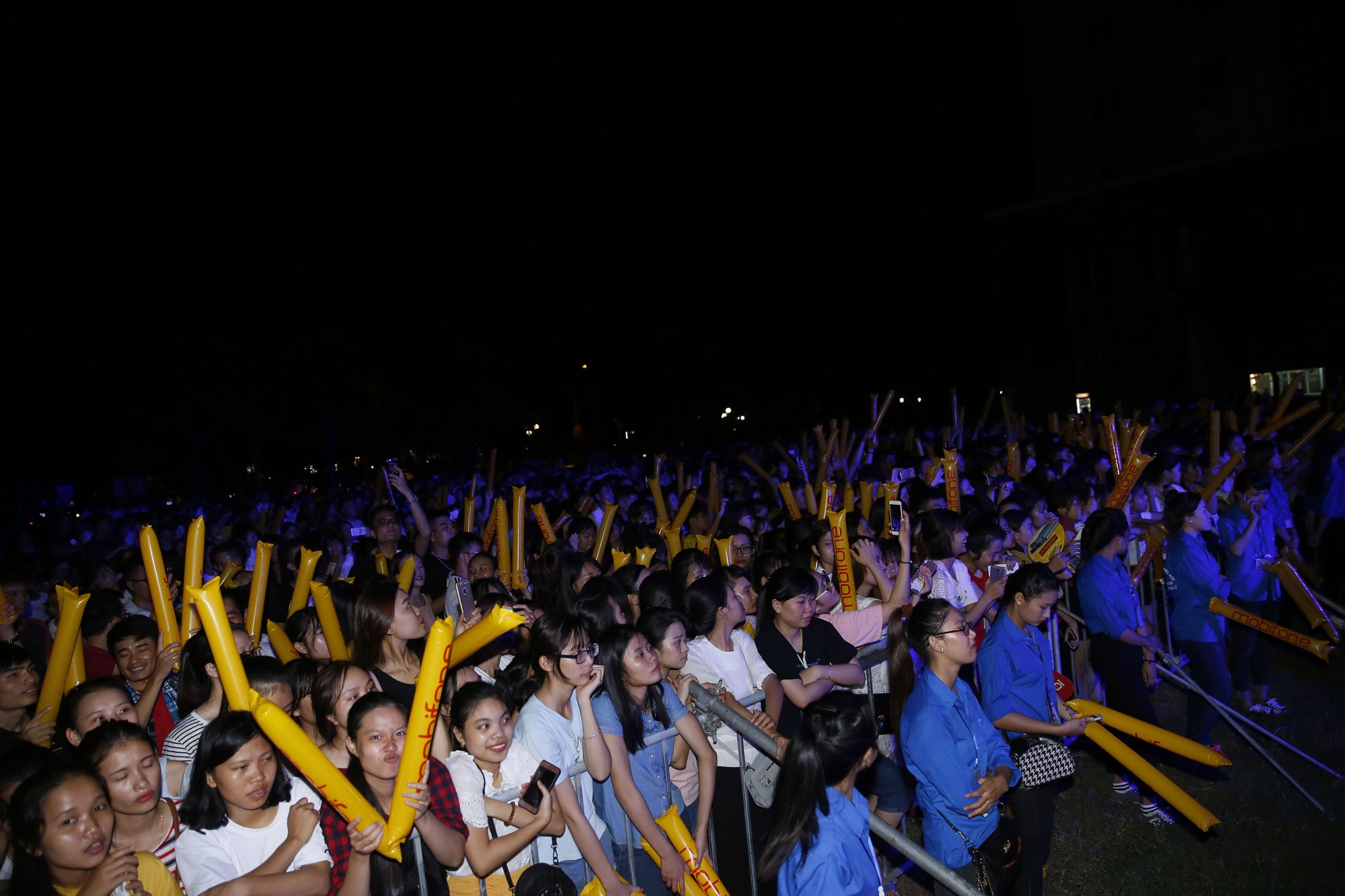 YOLO - Dám chia sẻ ảnh 1 YOLO - Dam chia se anh 1