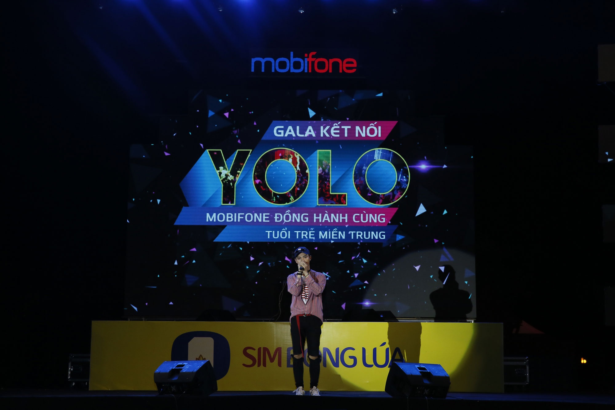 YOLO - Dám chia sẻ ảnh 2 YOLO - Dam chia se anh 2