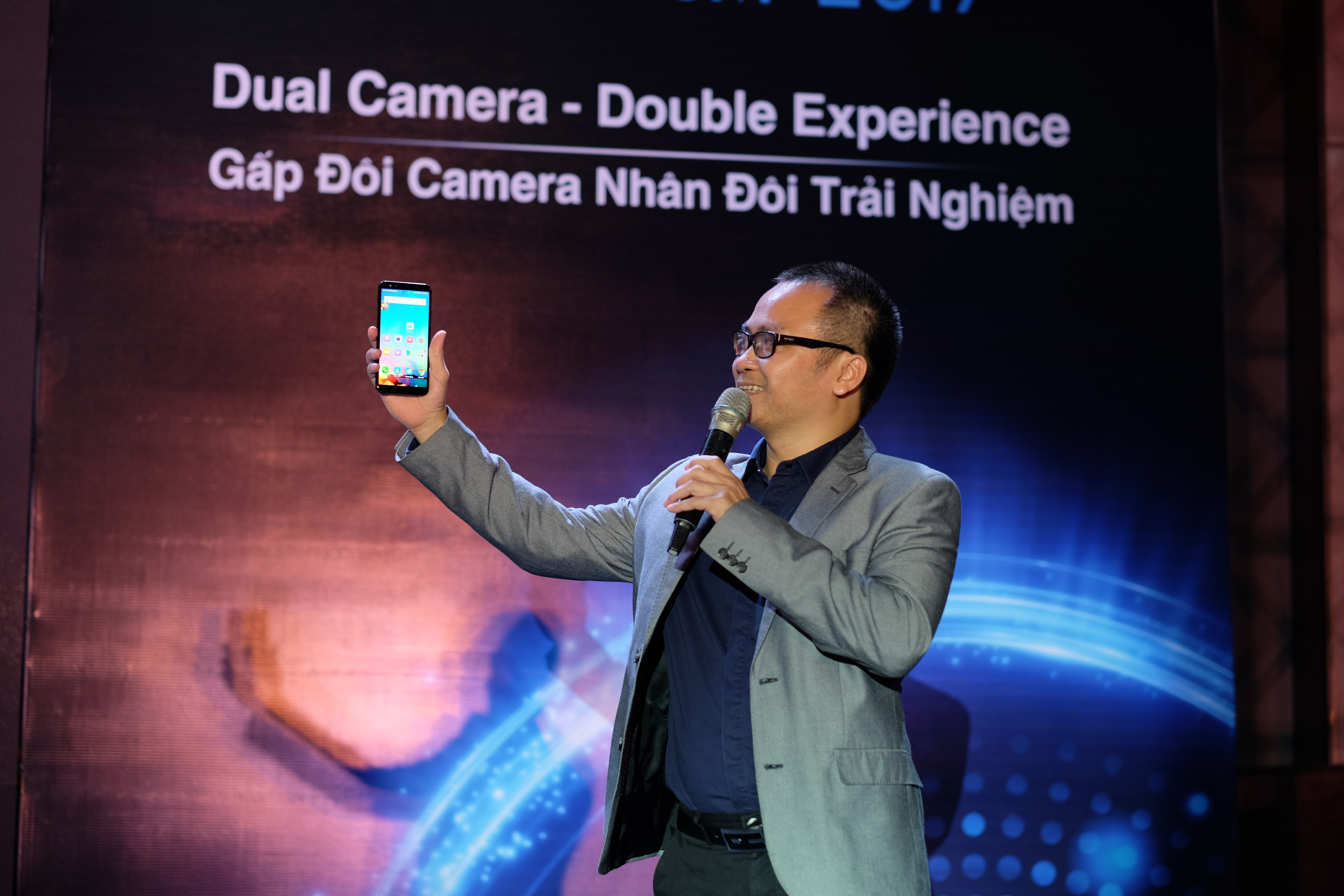 CEO Mobiistar: ‘Khong dung mac thuong hieu Viet de ban san pham’ hinh anh