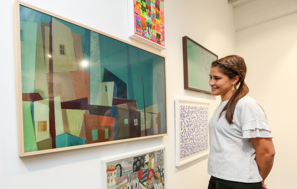 Samsung ra mat BST The Frame X Saatchi Art tai le hoi thiet ke London hinh anh