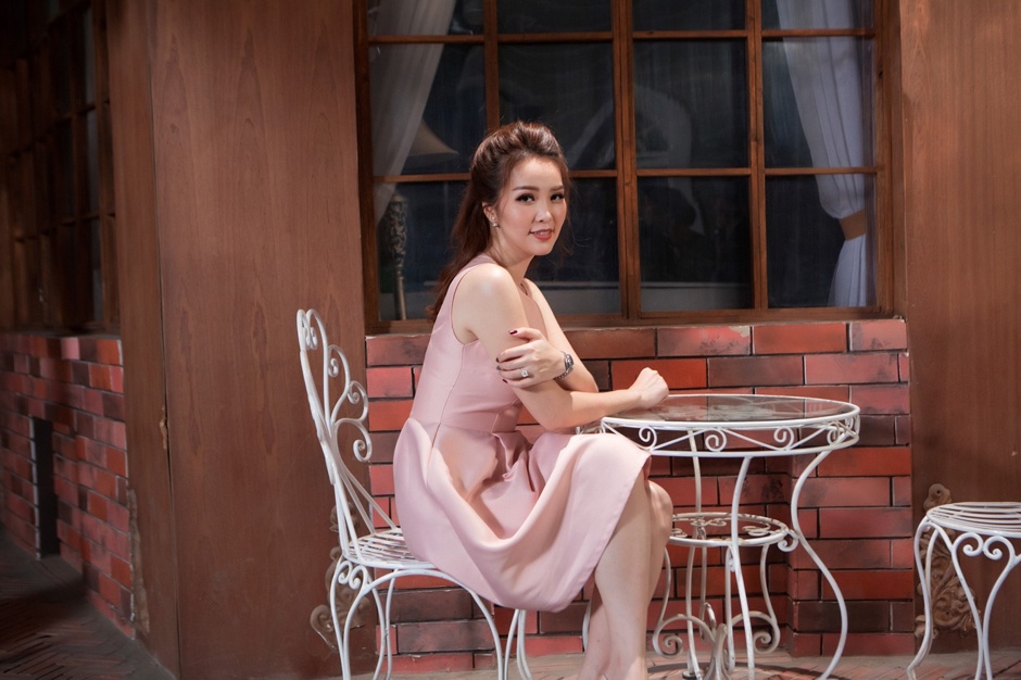 Bình Minh Thuỵ Vân tình tứ trong MV mới ảnh 2 Binh Minh Thuy Van tinh tu trong MV moi anh 2