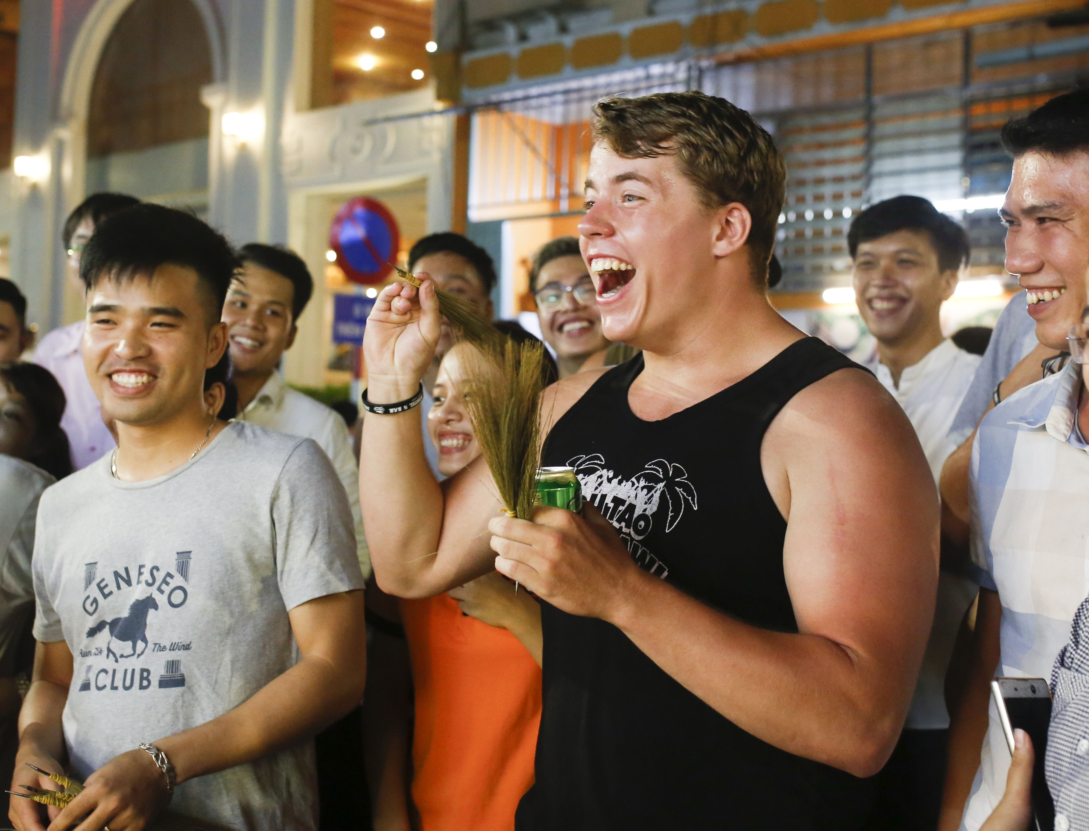 Hue khai truong pho di bo voi nhieu hoat dong ly thu hinh anh