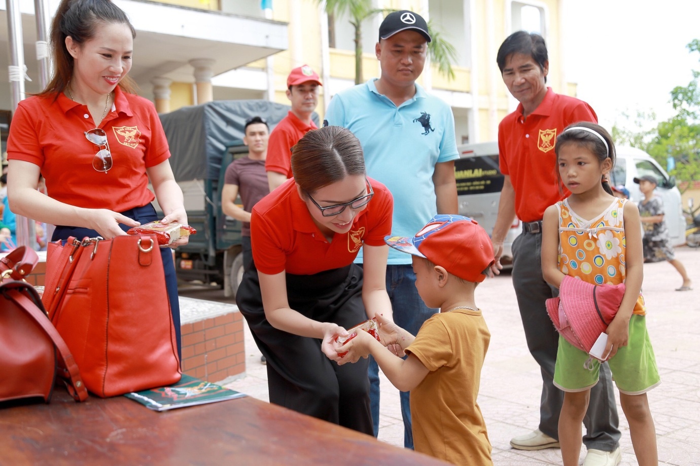 Tap doan Bao ve Long Hoang anh 4