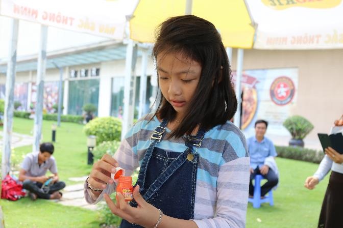 thieu nhi TP.HCM tranh tai ve tranh anh 8