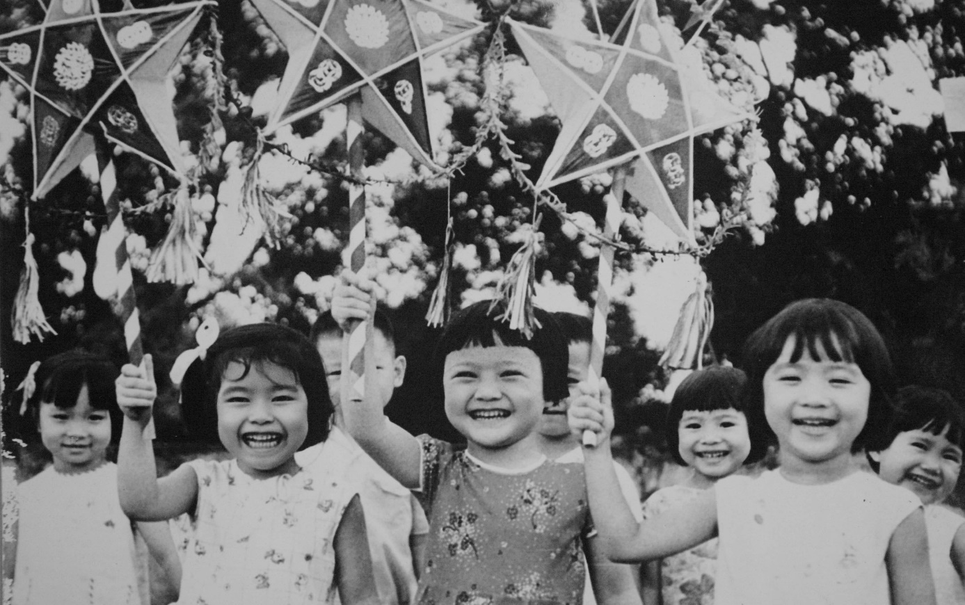 ‘Trung thu trong toi la…’ hinh anh