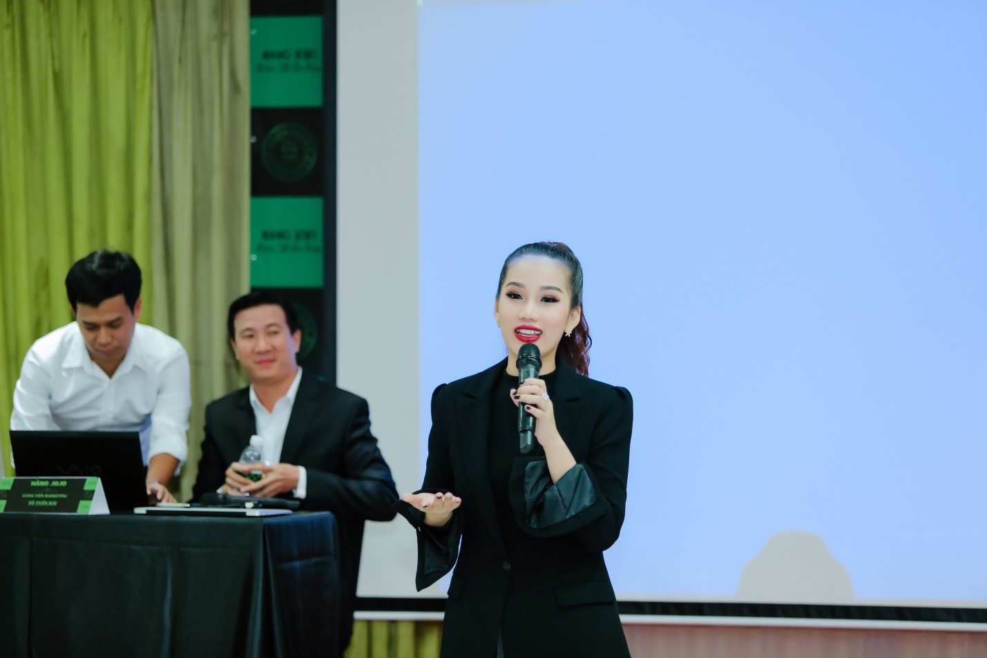 Hằng JoJo ảnh 2 Hang JoJo anh 2