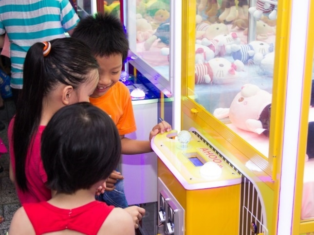 Orange House va Ahoo mang Trung thu am ap cho tre em ngheo quan 1 hinh anh