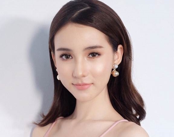 Hanh trinh den vuong mien cua Hoa hau chuyen gioi Thai Lan 2017 hinh anh