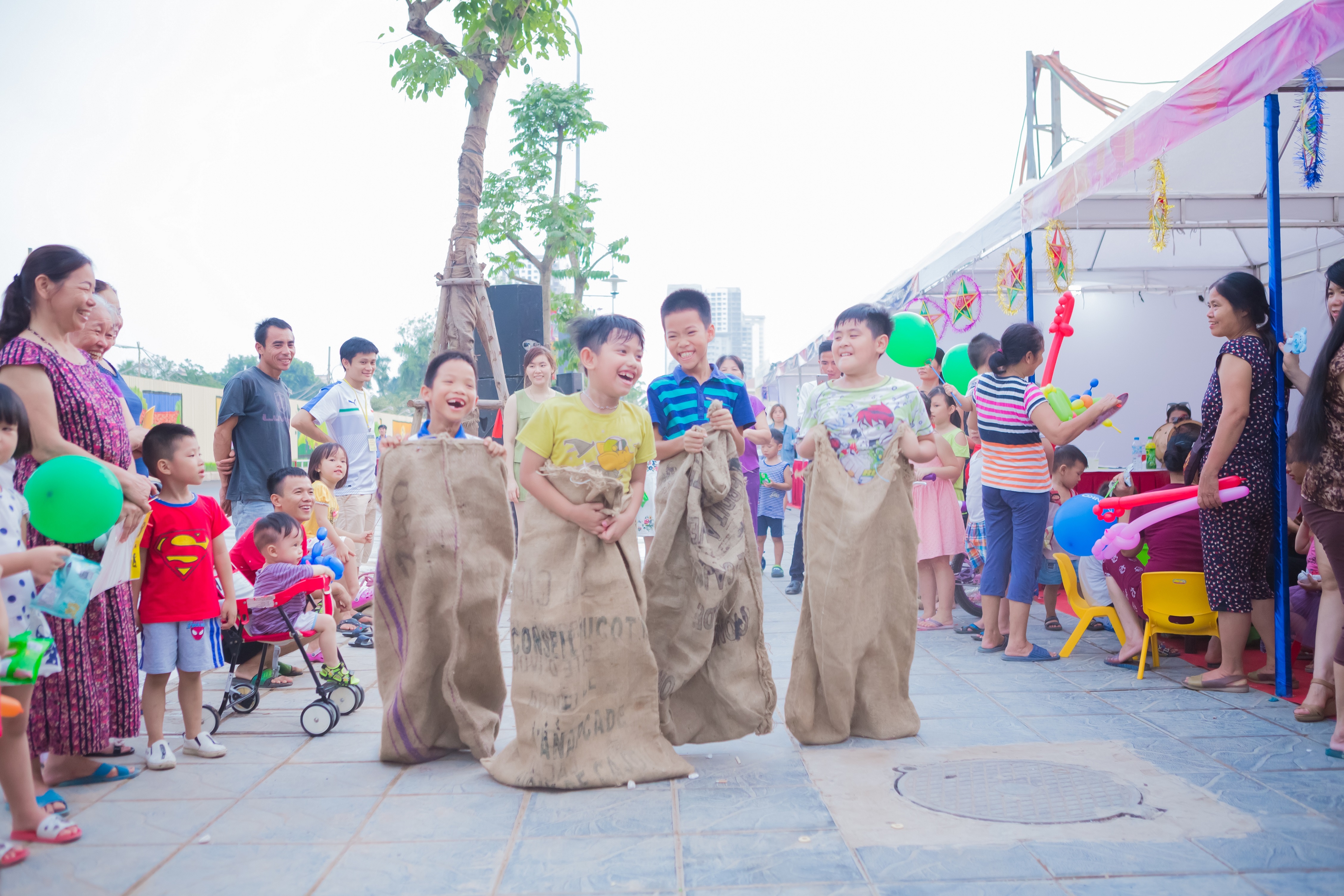 tre em Ha thanh vui don Trung thu truyen thong anh 2