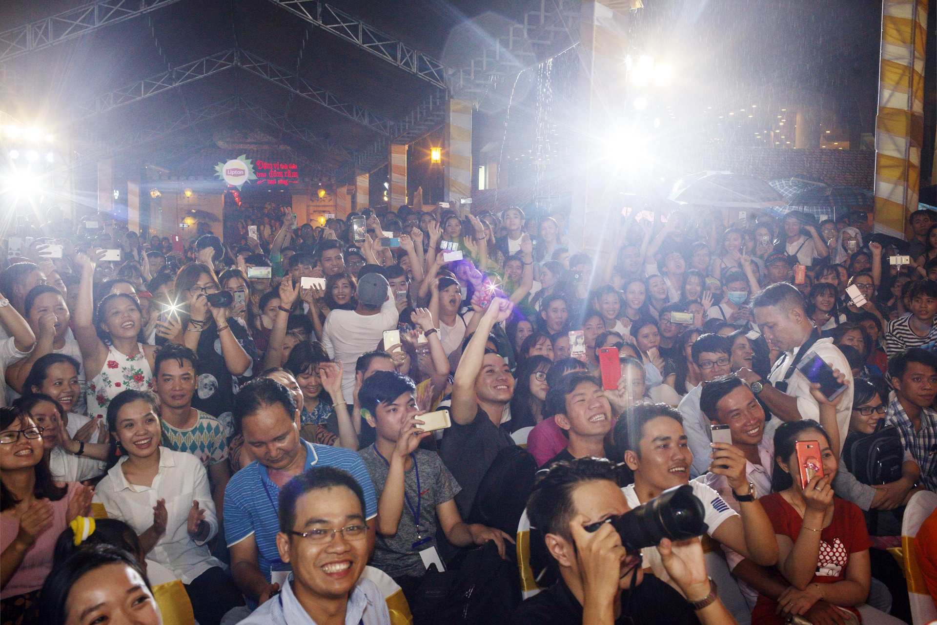 Cung Lipton thuong tra don Trung thu anh 4