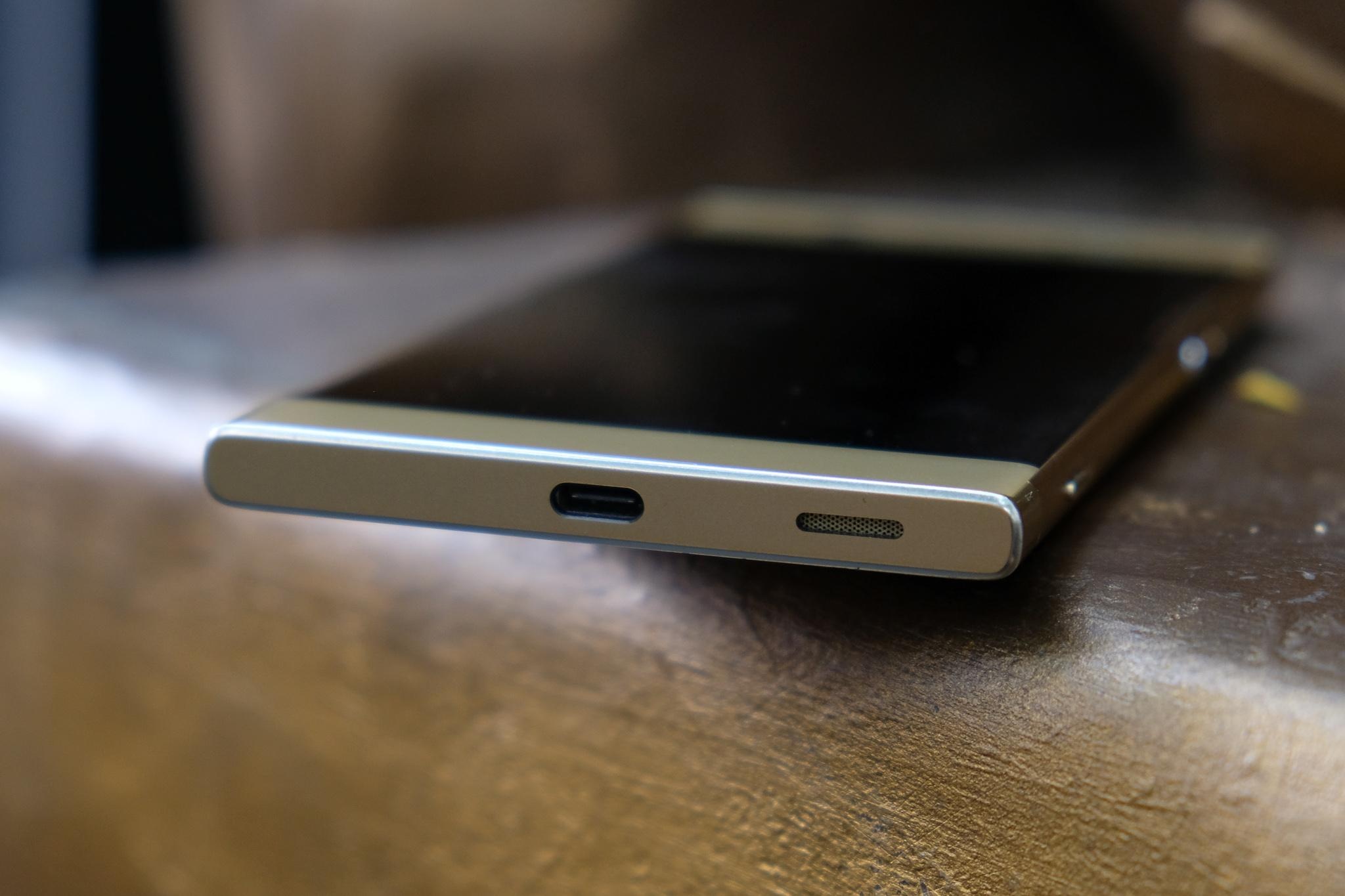 Sony ảnh 4 Sony anh 4