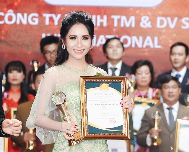 My pham S2B Beauty lot top 10 Thuong hieu vang hoi nhap chau A - TBD hinh anh