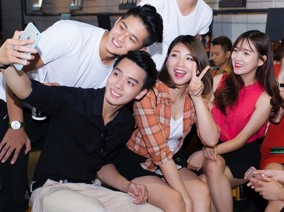 Bi quyet de tro thanh travel blogger hinh anh