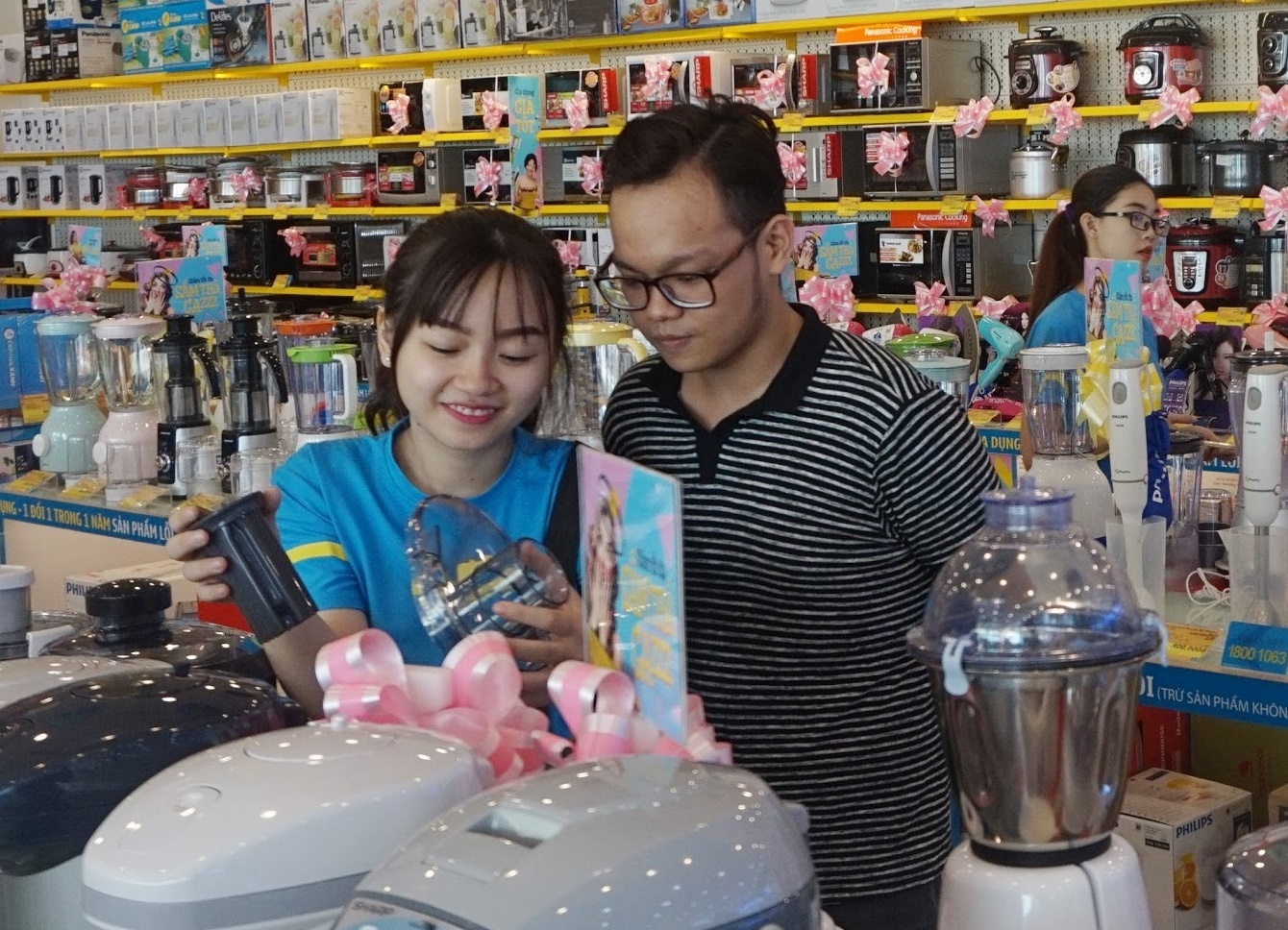 Meo san hang tot gia hoi dip 20/10 hinh anh