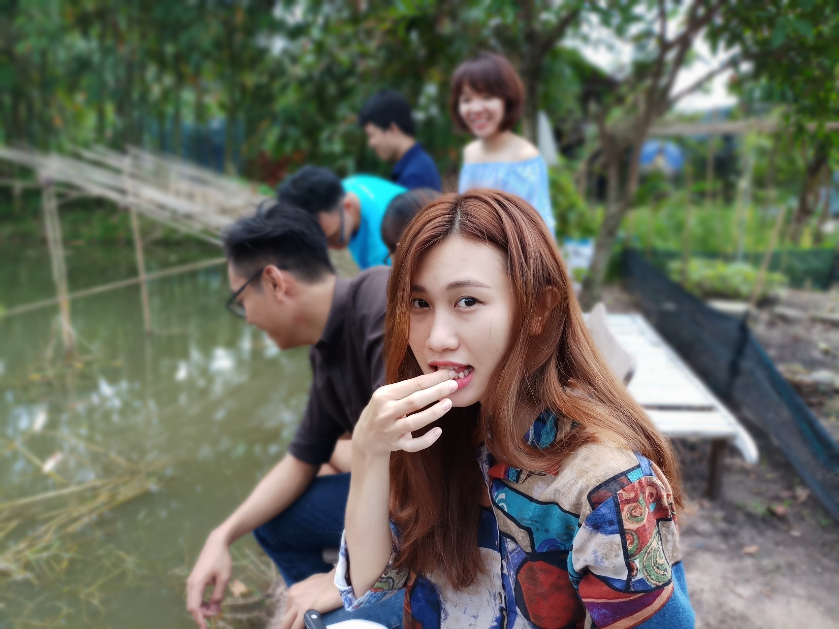 Samsung Galaxy J7+ anh 3