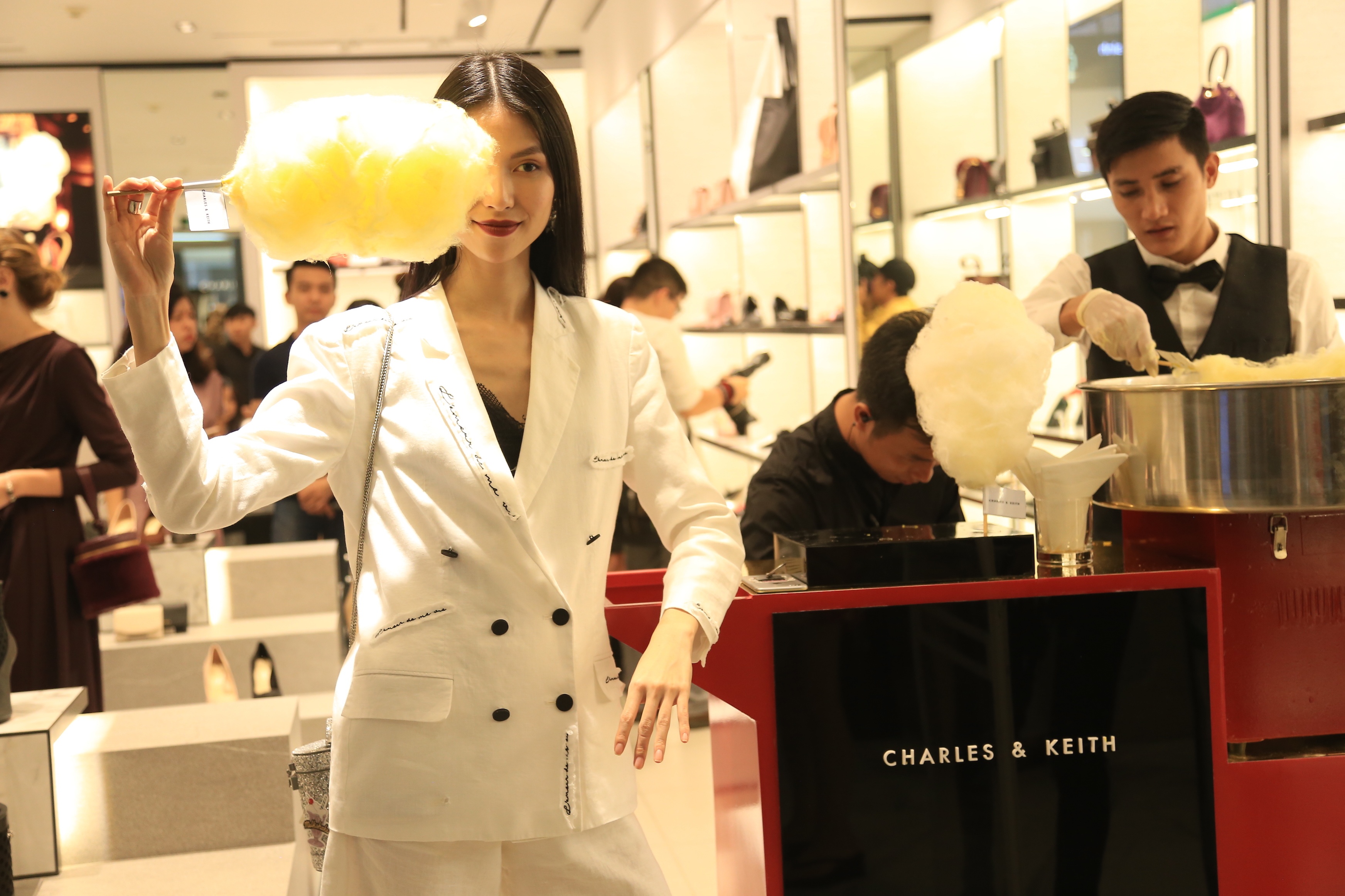 Charles & Keith Viet Nam anh 5