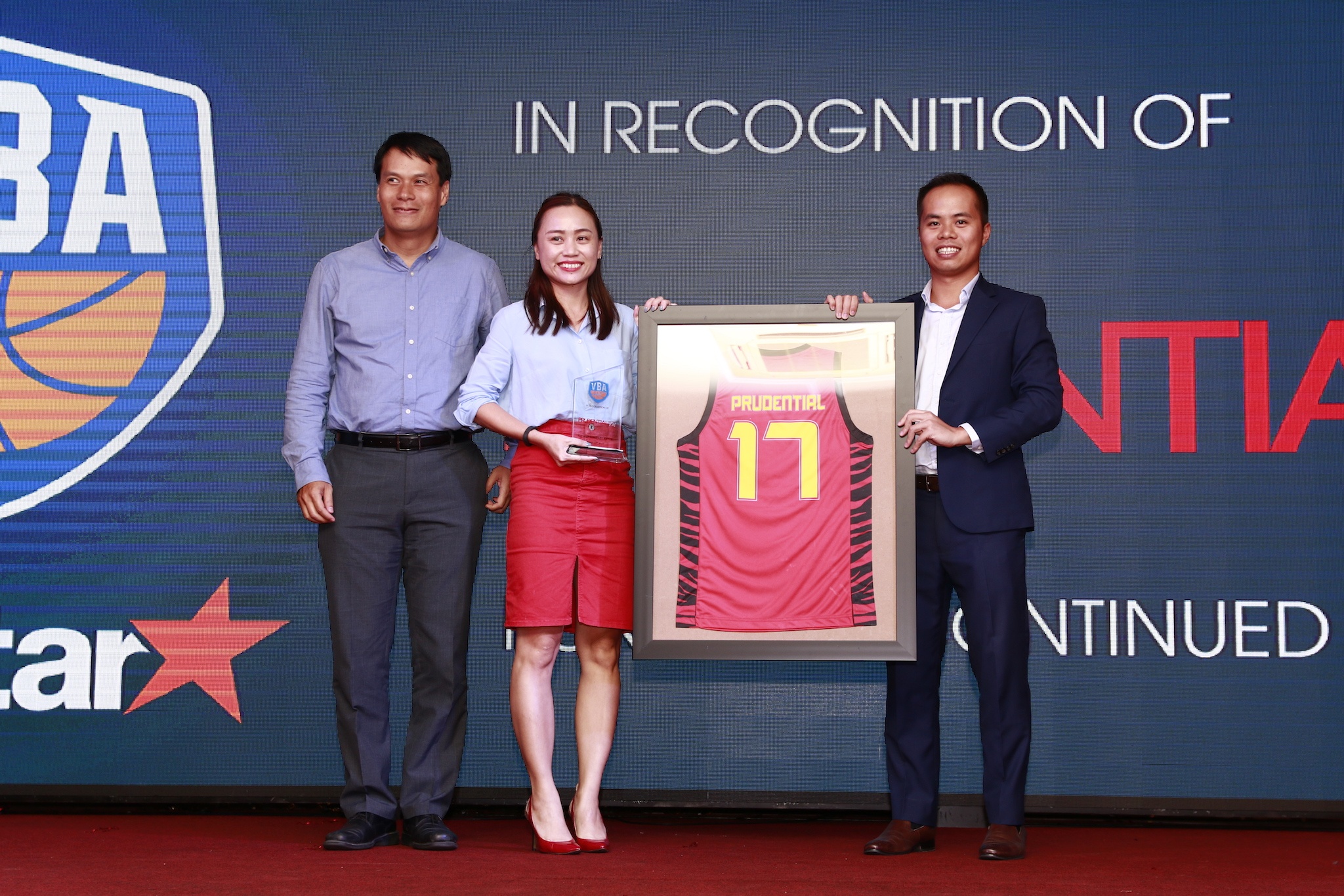 Viet Arnold tung that vong khi ve Viet Nam anh 3