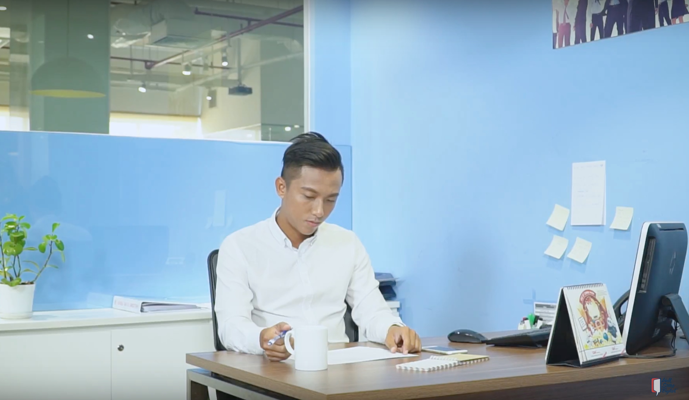 Video - Meo vuot qua rao can tam ly hoc tieng Anh cho nguoi di lam hinh anh