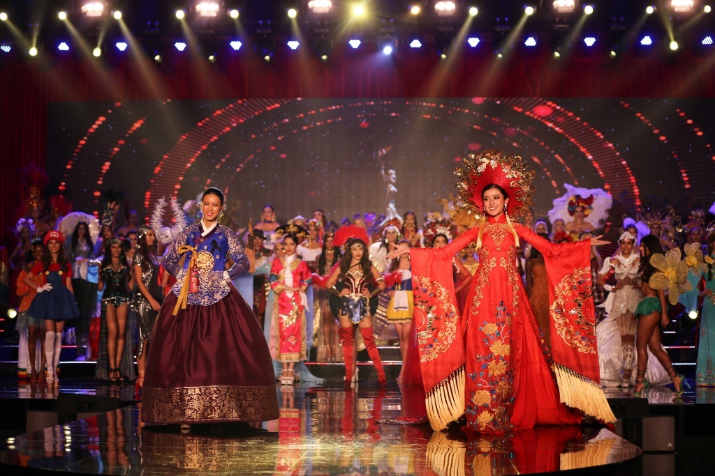 Miss Grand International anh 1