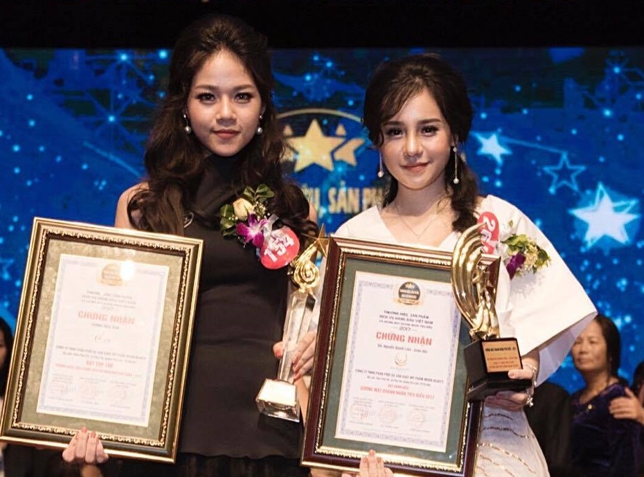 My pham Moon Beauty nhan nhieu giai thuong trong nam hinh anh