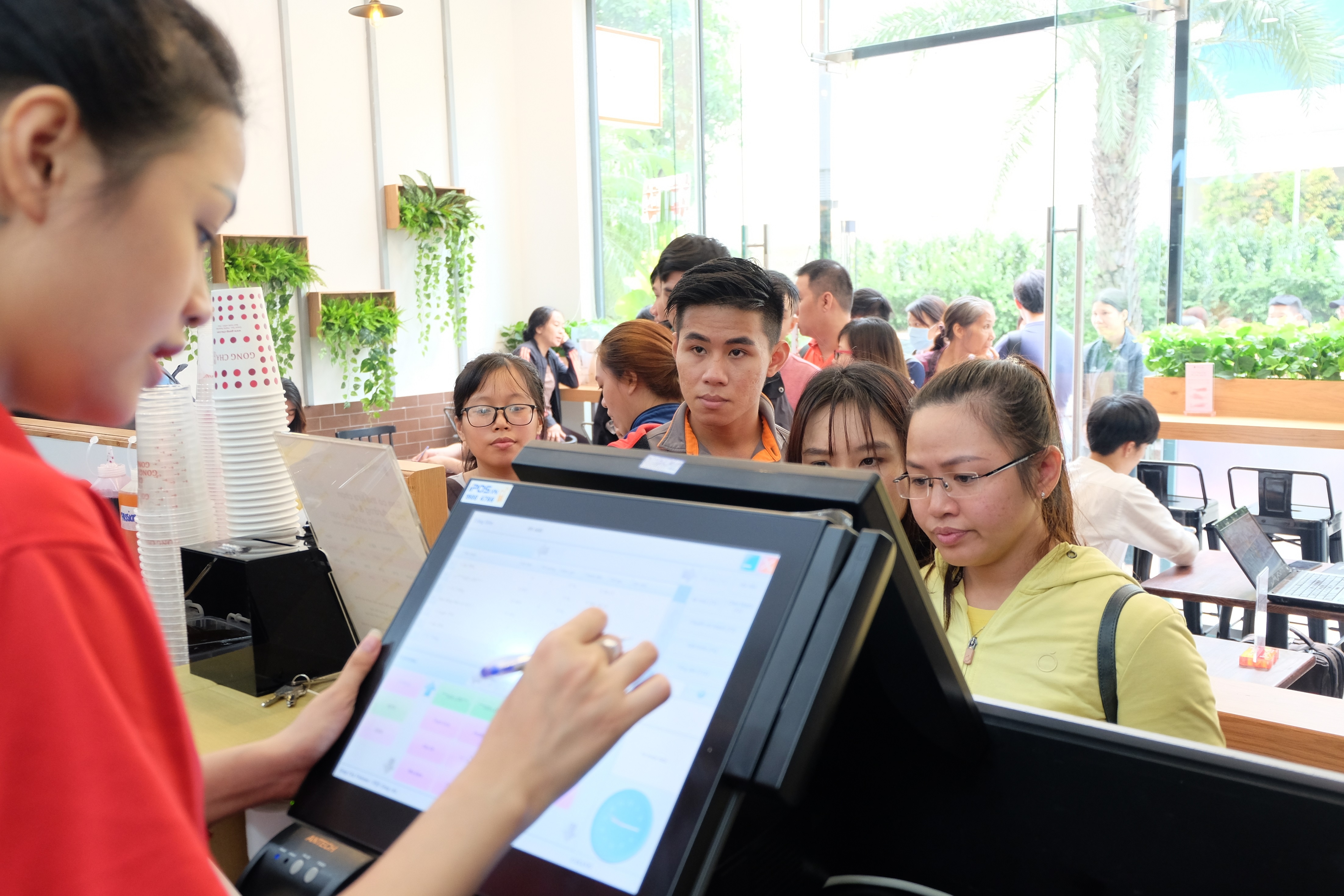 Gong Cha mo cua hang thu 28 tai TP.HCM anh 2