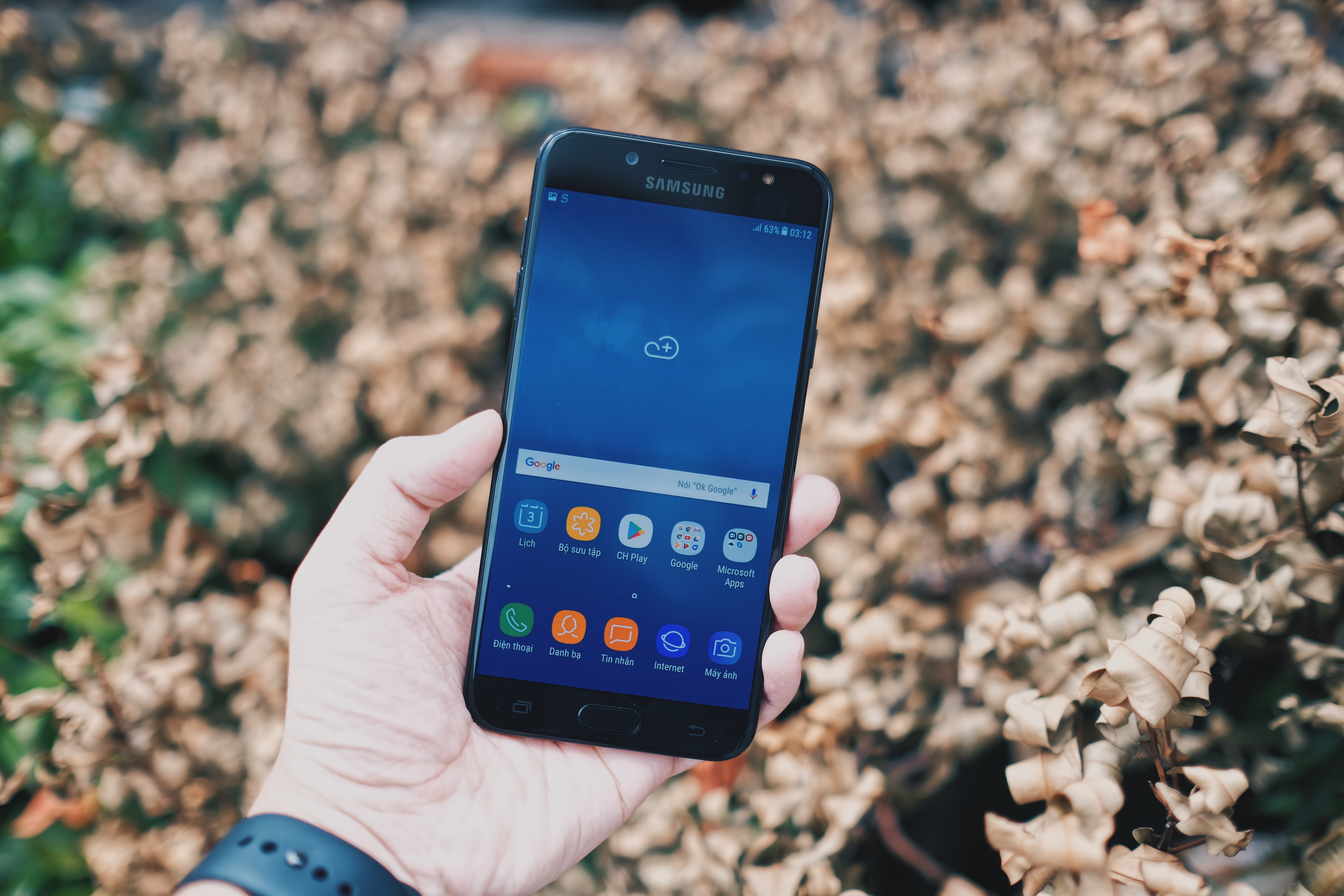 Galaxy J7+: Model dang chu y cua phan khuc can cao cap cuoi nam hinh anh