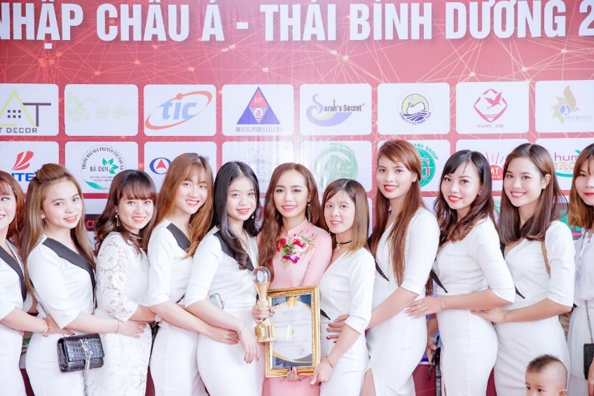 Hoang Linh Natural anh 7