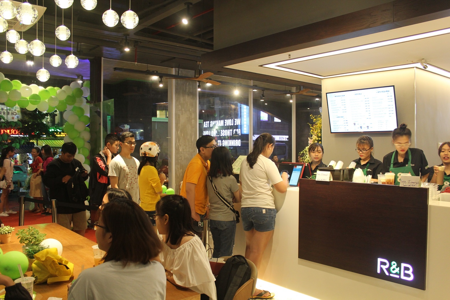 tra sua R&B Tea anh 9