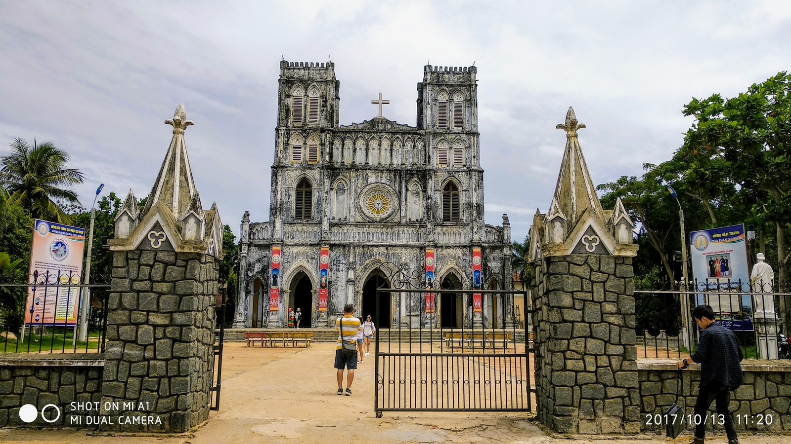 bo anh xoa phong an tuong chup bang Mi A1 anh 2