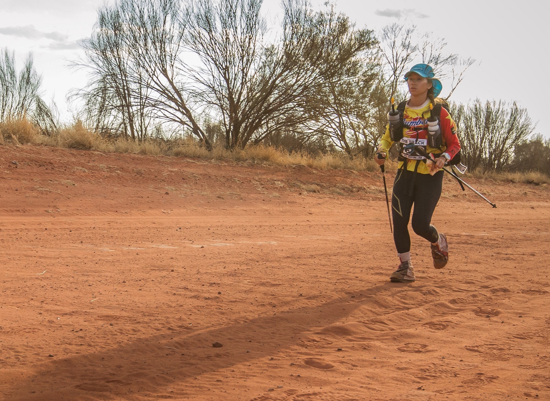 co gai Viet tung chinh phuc 4 sa mac anh 3