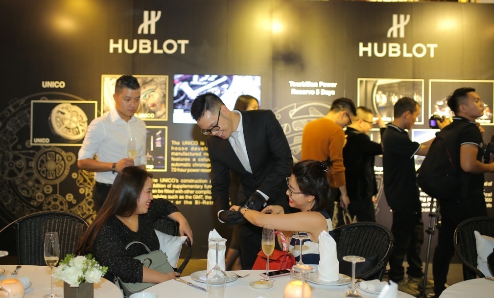 Hublot anh 3