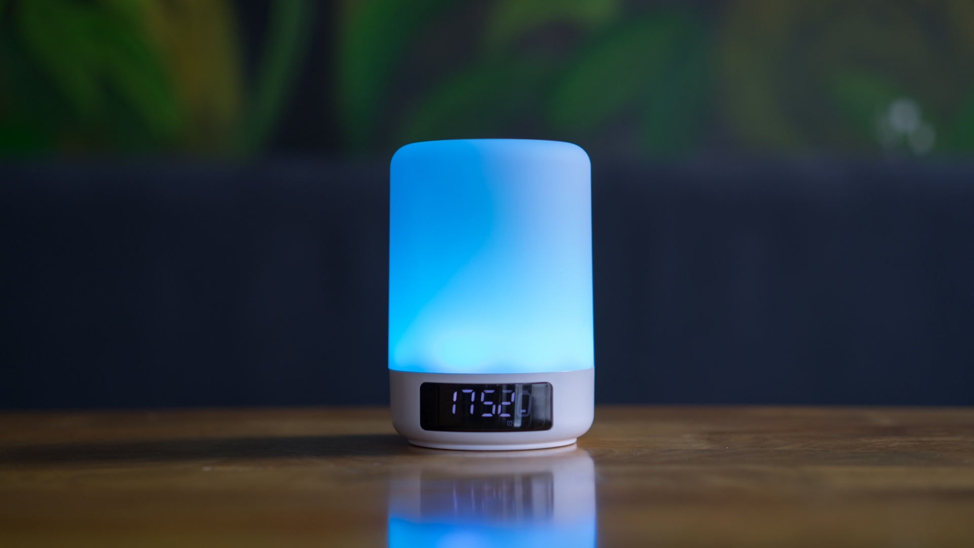 Oppo tặng loa cho khách hàng đặt trước F5 ảnh 2 Oppo tang loa cho khach hang dat truoc F5 anh 2