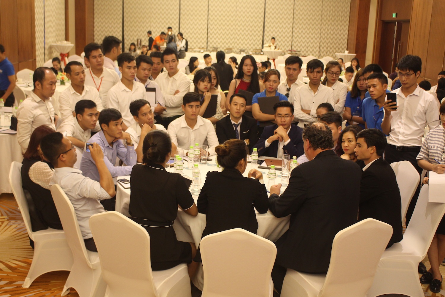 mo hinh giup du khach tiet kiem 70% phi khach san anh 2