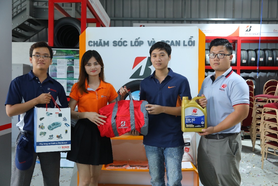 B-select Long Bien: Cau chuyen cua nguoi tre dam me lop hinh anh